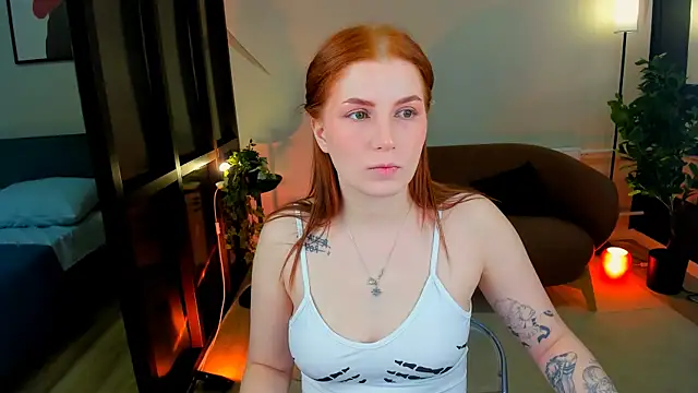 Snapshot of MiraBoom chatting on April 21, 2026, 8:59 pm MiraBoom online show from April 21, 2026, 8:59 pm