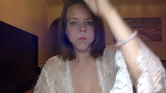 ElizabethArden42- online show from April 12, 2026, 11:08 pm