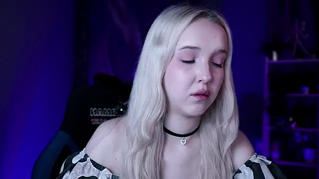 Snapshot of MaoqiBeverly chatting on February 28, 2026, 2:44 am MaoqiBeverly online show from February 28, 2026, 2:44 am