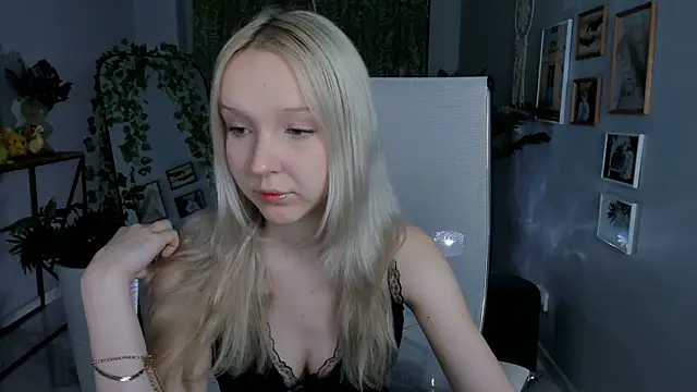 MaoqiBeverly online show from April 8, 2026, 8:05 am