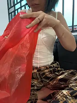 Snapshot of susin-beo chatting on February 8, 2026, 12:52 am susin-beo online show from February 8, 2026, 12:52 am