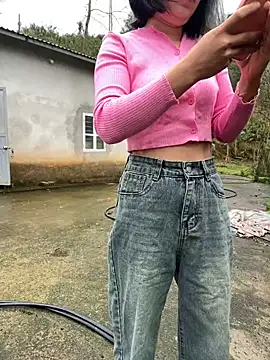 Snapshot of susin-beo chatting on February 25, 2026, 1:06 am susin-beo online show from February 25, 2026, 1:06 am