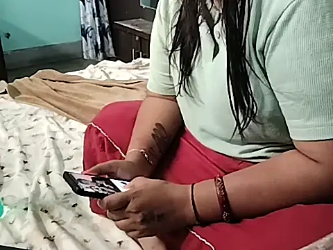 Snapshot of ANURADHA_2006 chatting on March 13, 2026, 2:16 am ANURADHA 2006 online show from March 13, 2026, 2:16 am