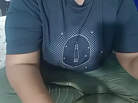 Snapshot of ANURADHA_2006 chatting on March 18, 2026, 6:53 pm ANURADHA 2006 online show from March 18, 2026, 6:53 pm