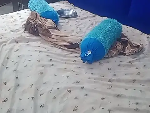 Snapshot of ANURADHA_2006 chatting on April 1, 2026, 5:42 am ANURADHA 2006 online show from April 1, 2026, 5:42 am