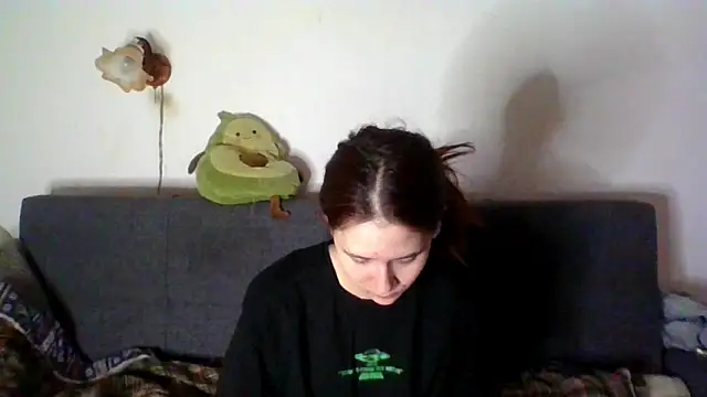 NickiKisinger online show from April 2, 2026, 5:03 am