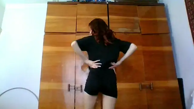 NickiKisinger online show from April 22, 2026, 5:14 am