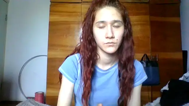NickiKisinger online show from June 4, 2026, 7:24 am
