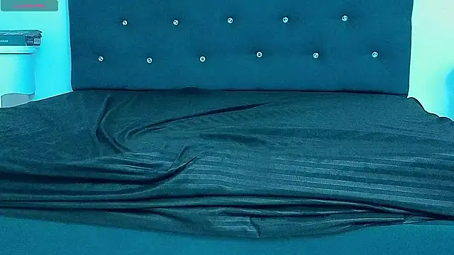 Haileysans online show from April 21, 2026, 12:12 pm