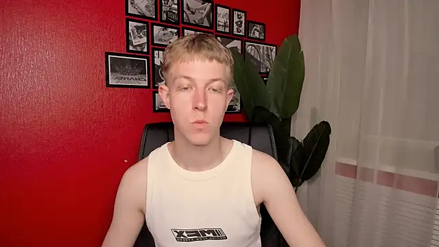Snapshot of Dylan_Norton chatting on July 7, 2026, 10:52 am Dylan Norton online show from July 7, 2026, 10:52 am