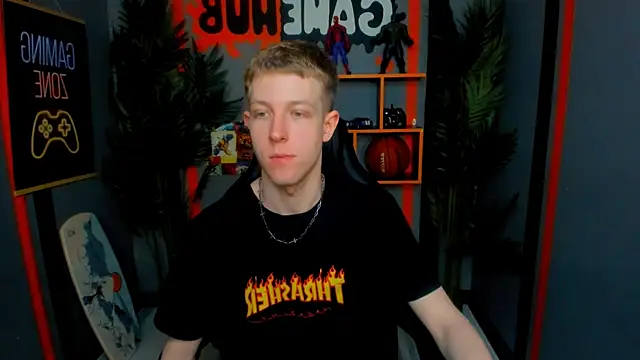 Snapshot of Dylan_Norton chatting on April 17, 2026, 10:18 am Dylan Norton online show from April 17, 2026, 10:18 am