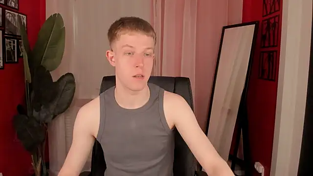 Snapshot of Dylan_Norton chatting on May 12, 2026, 10:21 am Dylan Norton online show from May 12, 2026, 10:21 am