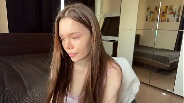 Snapshot of TinaScarlet chatting on May 14, 2026, 8:11 am TinaScarlet online show from May 14, 2026, 8:11 am
