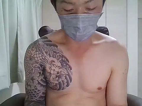 Snapshot of K0U-123 chatting on June 13, 2026, 1:20 pm K0U-123 online show from June 13, 2026, 1:20 pm