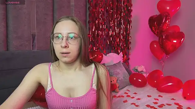 LillAlice online show from February 13, 2026, 12:32 am