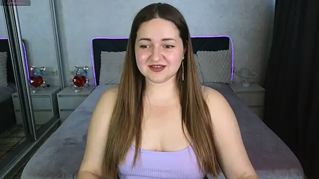 Eva Luxx online show from April 22, 2026, 3:19 pm