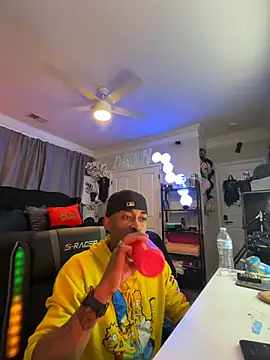 Snapshot of StillArQuez chatting on July 14, 2026, 5:41 pm StillArQuez online show from July 14, 2026, 5:41 pm