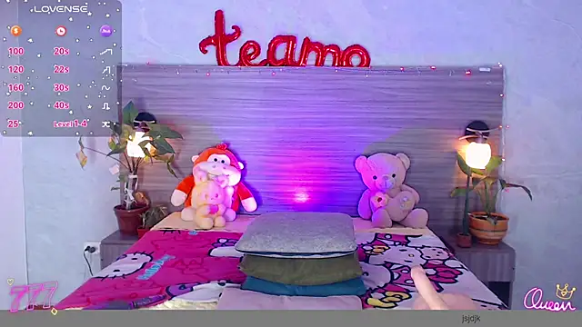 Snapshot of Sophia_Valentina chatting on May 30, 2026, 4:52 am Sophia Valentina online show from May 30, 2026, 4:52 am