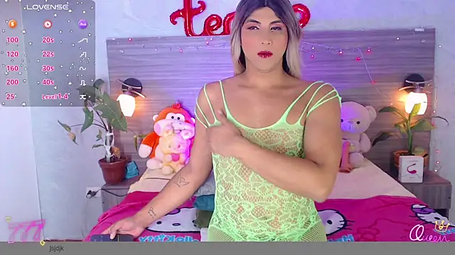 Snapshot of Sophia_Valentina chatting on May 28, 2026, 4:31 am Sophia Valentina online show from May 28, 2026, 4:31 am