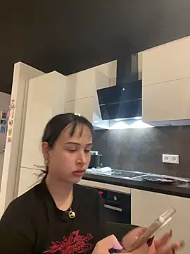 Snapshot of Just-Lilly chatting on April 15, 2026, 3:34 am Just-Lilly online show from April 15, 2026, 3:34 am