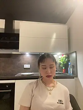 Snapshot of Just-Lilly chatting on June 14, 2026, 2:35 am Just-Lilly online show from June 14, 2026, 2:35 am