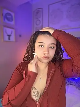 Snapshot of Honny_Blaice_ chatting on April 9, 2026, 11:49 am Honny Blaice online show from April 9, 2026, 11:49 am