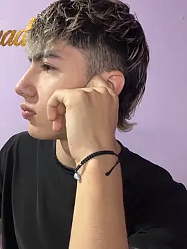 Snapshot of AlexanderCollman2 chatting on April 4, 2026, 11:22 pm AlexanderCollman2 online show from April 4, 2026, 11:22 pm