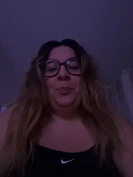 Snapshot of JasmineGlow7 chatting on March 28, 2026, 1:06 am JasmineGlow7 online show from March 28, 2026, 1:06 am