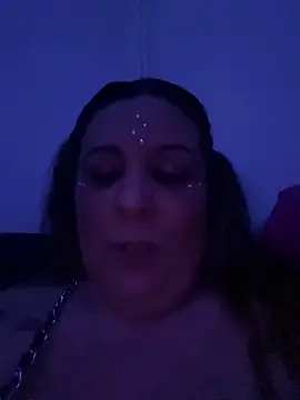 Snapshot of JasmineGlow7 chatting on April 11, 2026, 11:41 pm JasmineGlow7 online show from April 11, 2026, 11:41 pm
