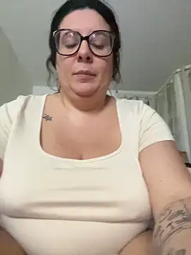 Snapshot of JasmineGlow7 chatting on April 26, 2026, 9:01 pm JasmineGlow7 online show from April 26, 2026, 9:01 pm