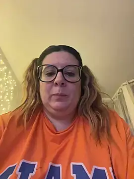 Snapshot of JasmineGlow7 chatting on April 12, 2026, 6:55 pm JasmineGlow7 online show from April 12, 2026, 6:55 pm