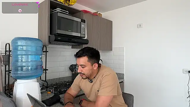 Sofii n Diego online show from February 9, 2026, 9:13 pm