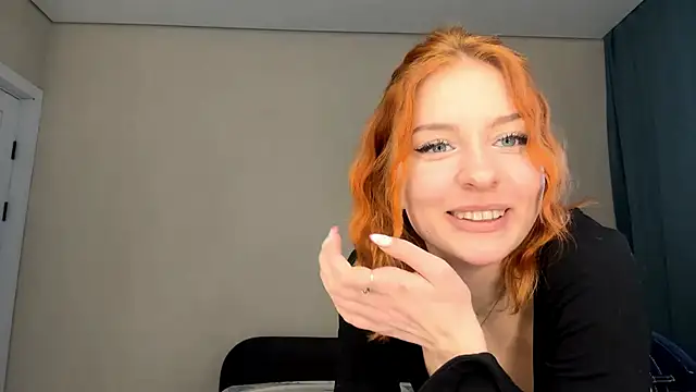 LuxuryRita online show from February 5, 2026, 12:01 pm