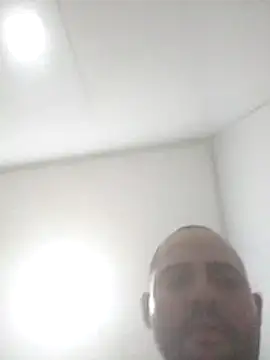 Snapshot of pau-de-ourod chatting on April 24, 2026, 9:17 pm pau-de-ourod online show from April 24, 2026, 9:17 pm