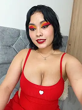 Snapshot of zoe_love18 chatting on May 8, 2026, 4:27 am zoe love18 online show from May 8, 2026, 4:27 am