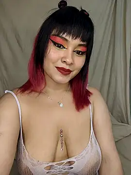 Snapshot of zoe_love18 chatting on March 8, 2026, 4:05 am zoe love18 online show from March 8, 2026, 4:05 am