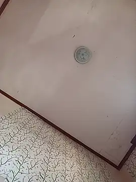 WildJennifercum online show from April 23, 2026, 12:50 am