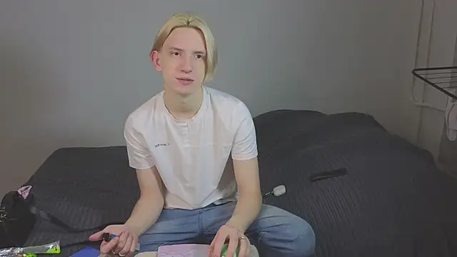 Snapshot of Ron_Vilss chatting on February 4, 2026, 7:47 am Ron Vilss online show from February 4, 2026, 7:47 am