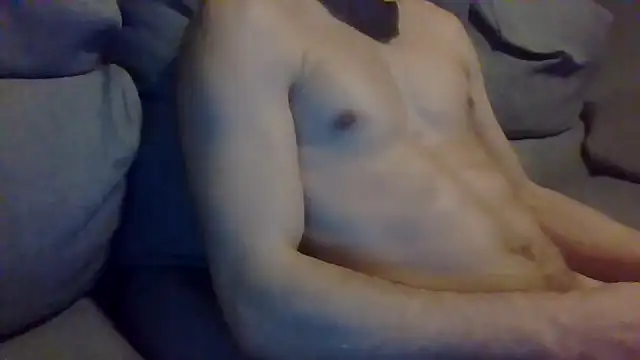 Snapshot of Miquelp123 chatting on February 24, 2026, 11:00 am Miquelp123 online show from February 24, 2026, 11:00 am