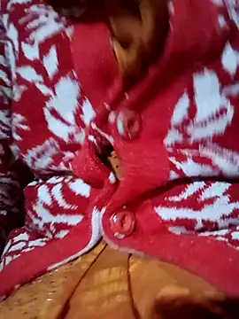 Snapshot of Komal9080 chatting on February 4, 2026, 3:18 pm Komal9080 online show from February 4, 2026, 3:18 pm