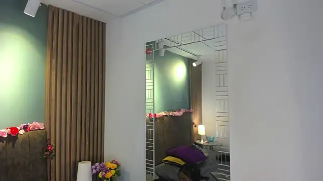 Snapshot of HannaWen_ chatting on May 21, 2026, 8:17 pm HannaWen online show from May 21, 2026, 8:17 pm