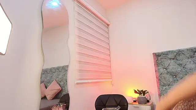 Snapshot of Samanta-Rose chatting on February 16, 2026, 2:21 am Samanta-Rose online show from February 16, 2026, 2:21 am