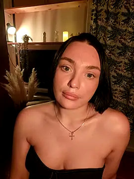 Snapshot of HotDevilGirl_ chatting on February 5, 2026, 3:41 pm HotDevilGirl online show from February 5, 2026, 3:41 pm