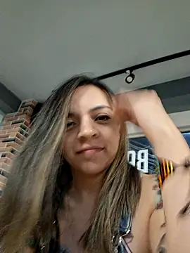 Snapshot of Ana-Spencer chatting on April 9, 2026, 12:23 am Ana-Spencer online show from April 9, 2026, 12:23 am