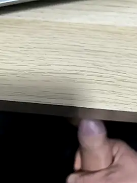 Snapshot of JMM1900 chatting on February 18, 2026, 1:07 pm JMM1900 online show from February 18, 2026, 1:07 pm