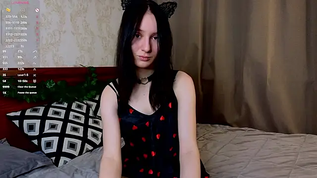 AuburnConfetti online show from February 26, 2026, 6:19 pm