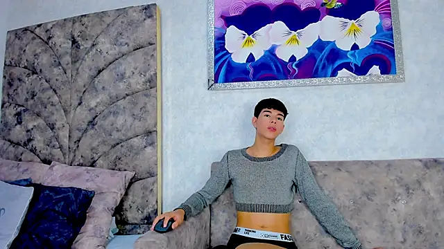 noah lewiss online show from February 5, 2026, 11:28 am