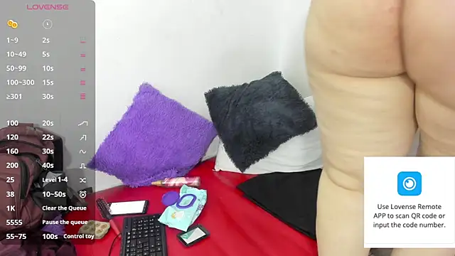 Snapshot of mature_gold1 chatting on March 15, 2026, 12:01 pm mature gold1 online show from March 15, 2026, 12:01 pm