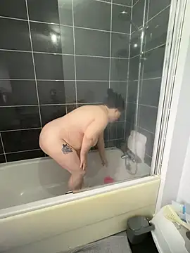 Snapshot of Tallulah-Rose-xoxo chatting on February 12, 2026, 10:15 am Tallulah-Rose-xoxo online show from February 12, 2026, 10:15 am