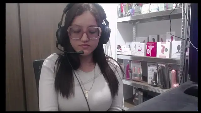 Snapshot of sheryl_25 chatting on February 25, 2026, 2:45 am sheryl 25 online show from February 25, 2026, 2:45 am